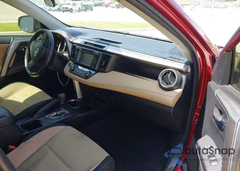 2018 Toyota Rav4 Xle from USA, damaged, VIN JTMWFREV7JD131552